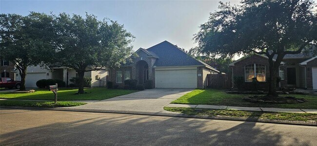 Building Photo - 20510 Spring Bluff Ln