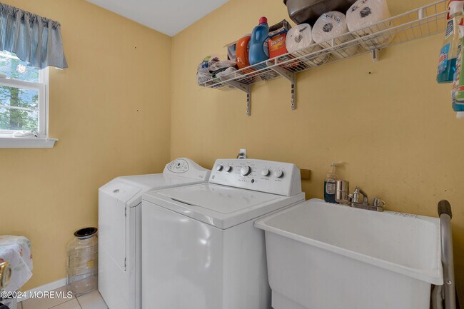 Building Photo - 2 Katelyn Ct