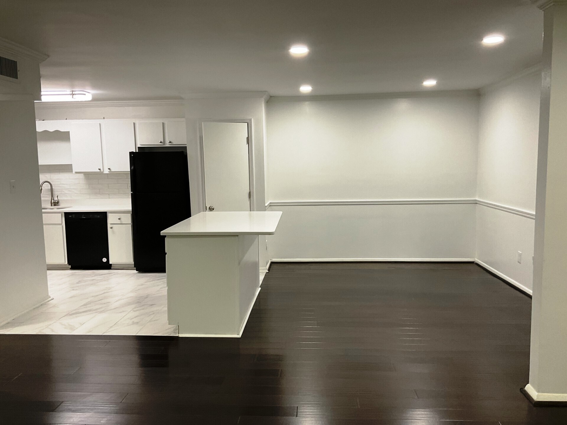 Dinning Room - 1001 Woodland Vlg