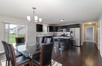 Building Photo - 1025 Decoy Ct