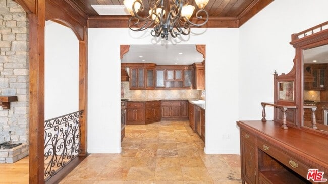 Building Photo - 12841 Landale St