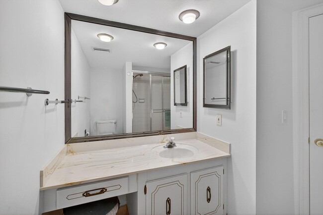 Building Photo - 2800 N Ocean Dr