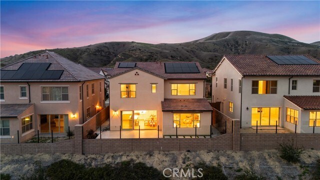 Building Photo - 206 Collino