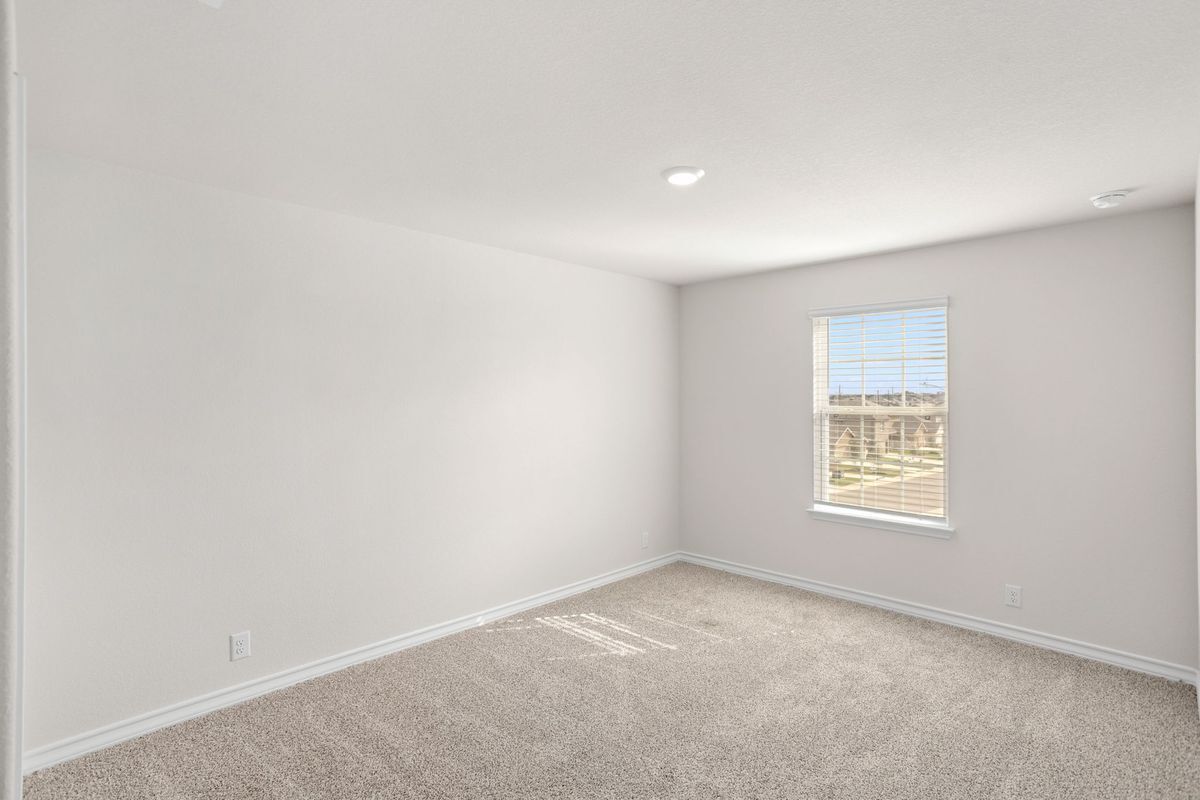 Building Photo - 5035 Punch Shot