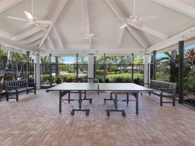 Building Photo - 2549 Egret Lake Dr