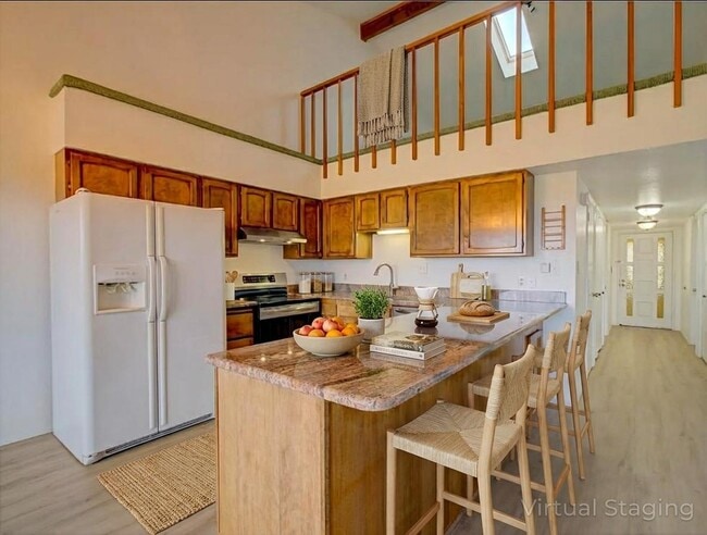 Building Photo - 35601 G St