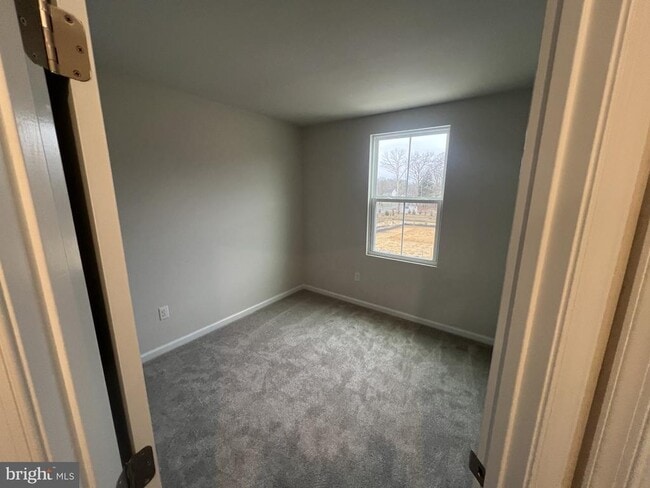 Building Photo - 1180 W Walnut Rd