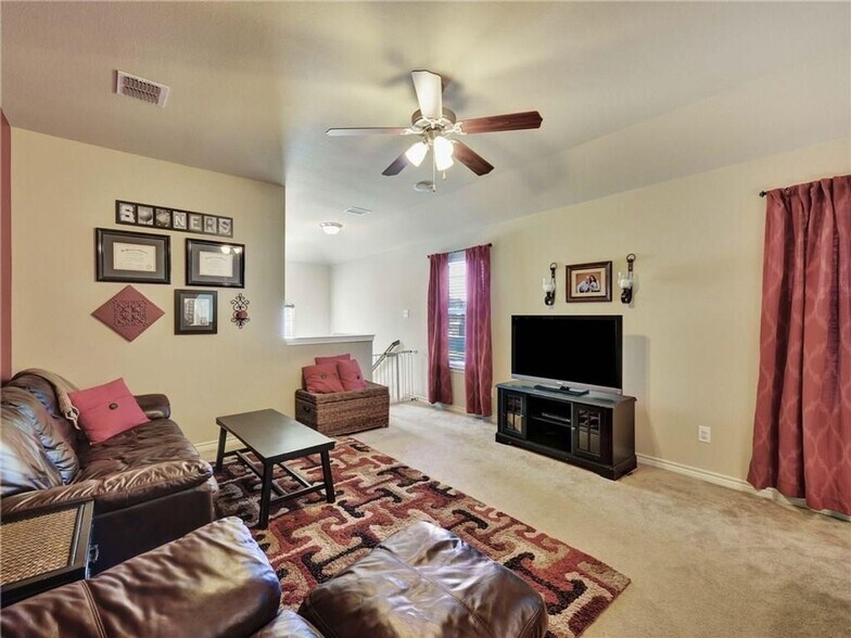Building Photo - 3809 Whisper Hollow Way