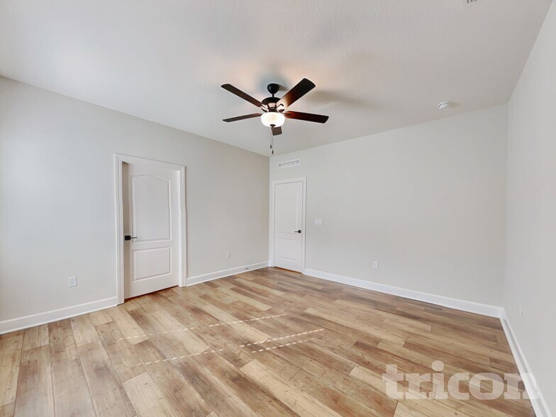 Building Photo - 895 Morgans Treasure Rd