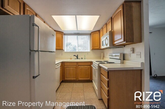 Building Photo - 4637 Quail Vista Cove