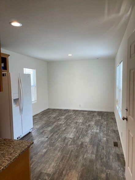 Building Photo - 3750 Santa Rosa Ave