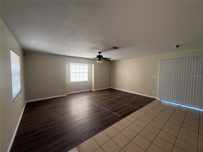 Building Photo - 3122 Julia Ct