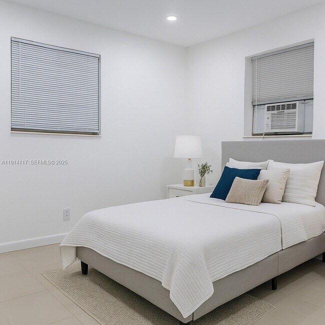 Building Photo - 1046 Foster Rd