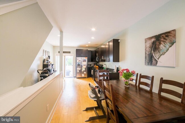 Building Photo - 2520 Kimball St