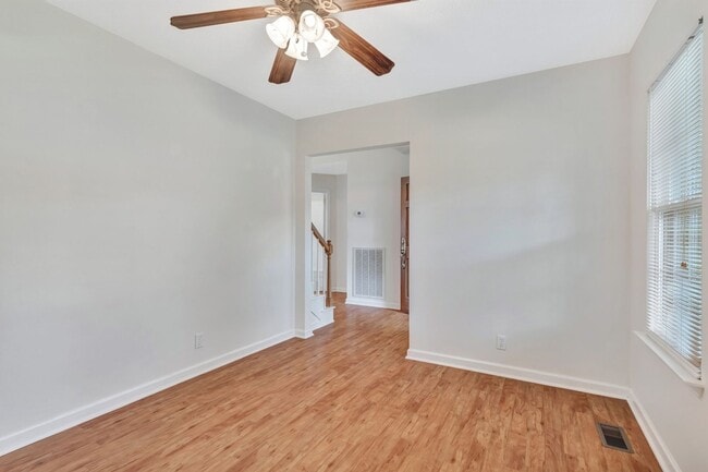 Building Photo - One acre lot with first floor suite in bea...