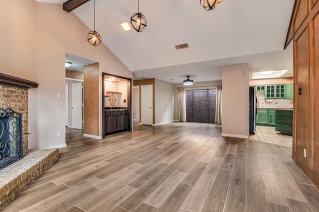 Building Photo - 813 Woodway Ln