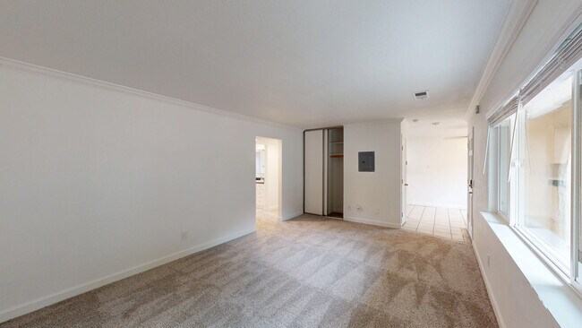 Building Photo - 18185 Happy Ln