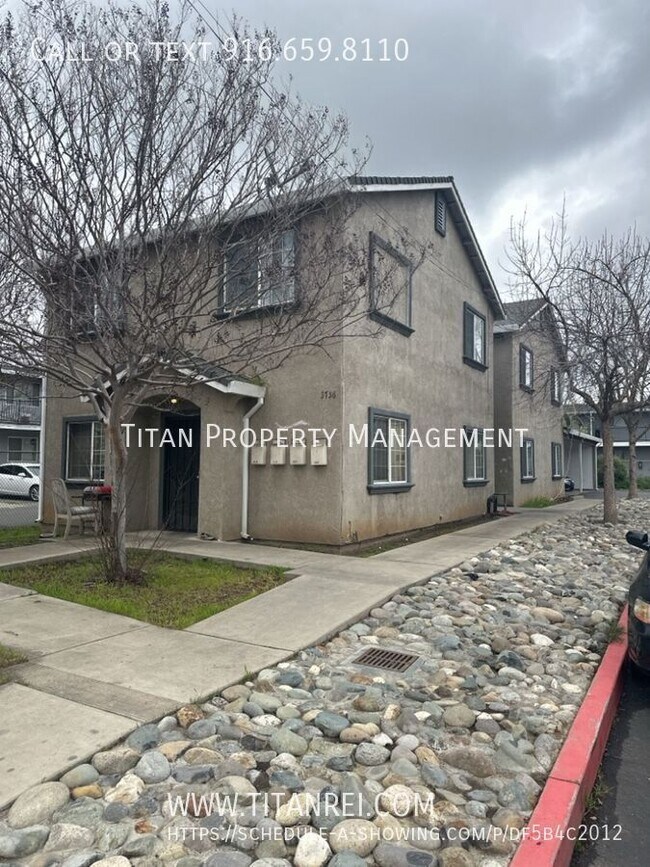 Building Photo - 3736 Astoria St