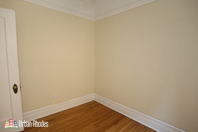 Building Photo - 1220 N Dearborn St