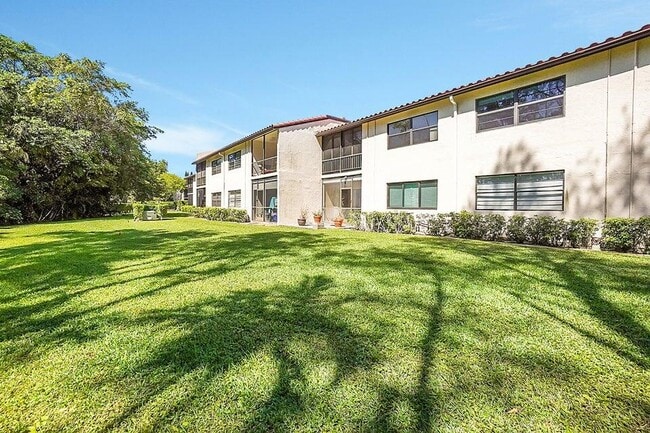 Building Photo - 21362 Juego Cir