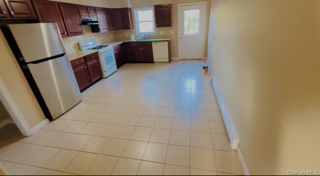 Building Photo - 50 Moultrie Ave