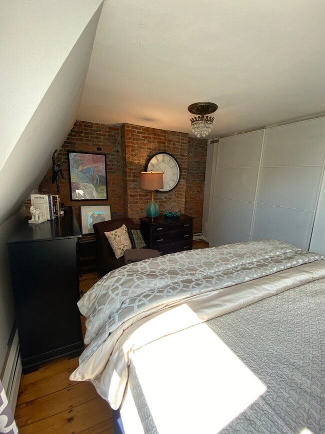 Building Photo - 52 E Springfield St