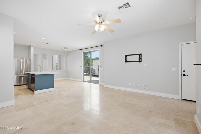 Building Photo - 4248 S Mariposa Dr