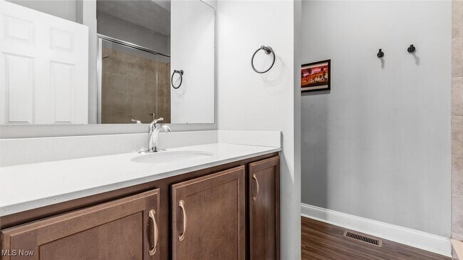 Building Photo - 6965 Chandlersville Rd