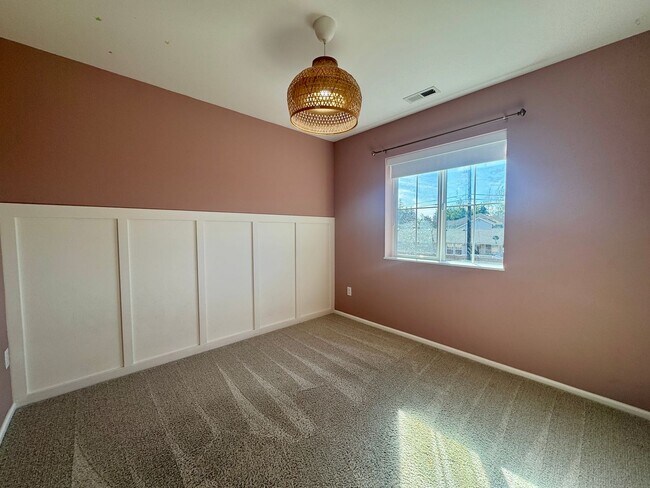 Building Photo - Refined Living in Lake Stevens | 3 Bedroom...