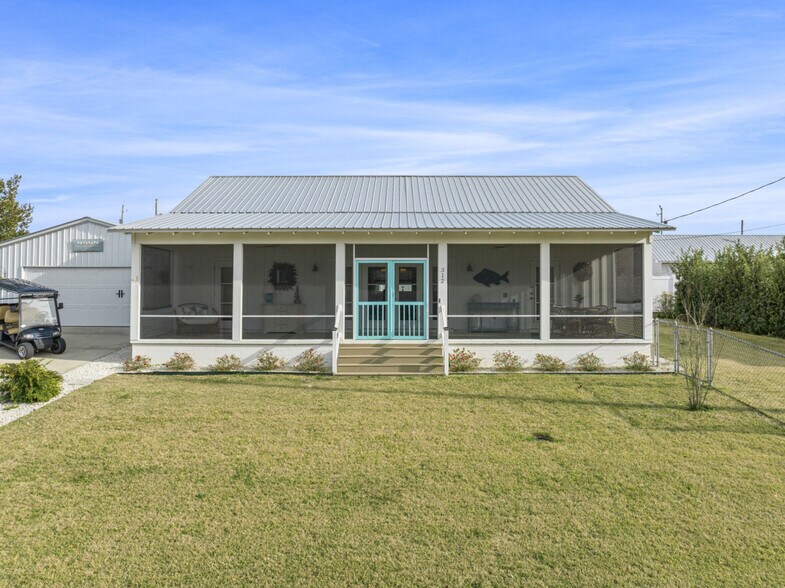 Building Photo - 312 Governor Dr
