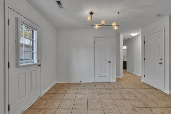 Building Photo - Surf City Home for Rent!