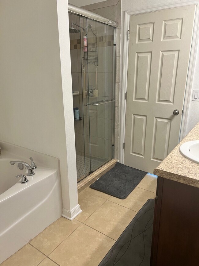 Building Photo - 3826 Wayfarer Wy