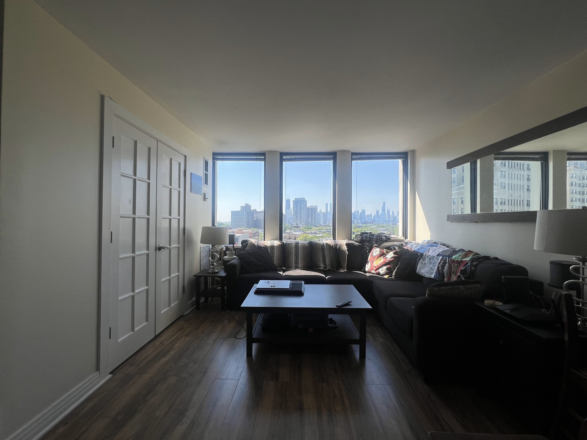 Building Photo - 444 W Fullerton Pky