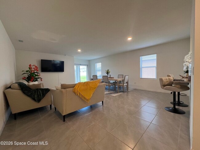 Building Photo - 1312 McFarland Dr