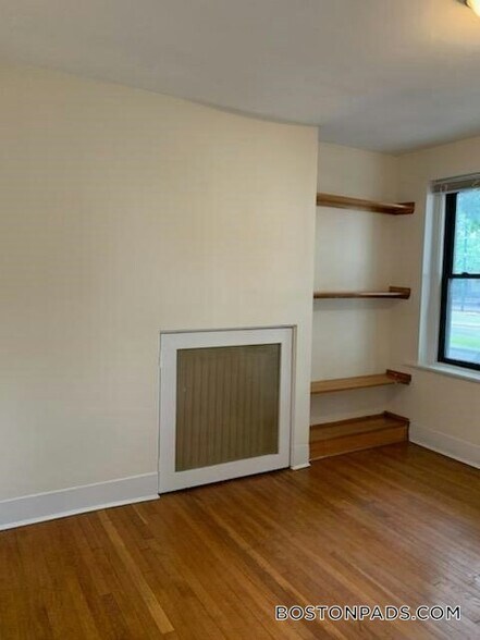 Building Photo - 1408 Commonwealth Ave