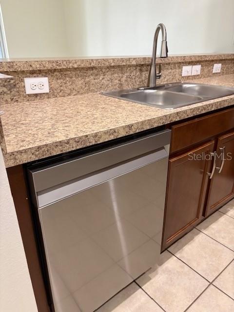 Building Photo - 4670 69th Pl N