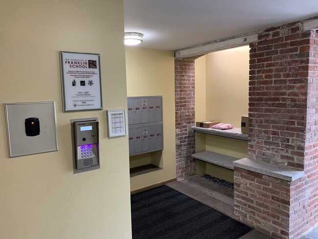 Building Photo - 68 Central Ave