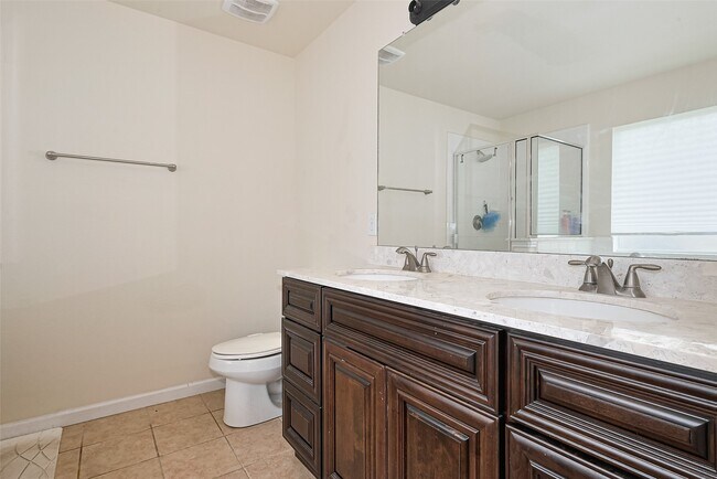 Building Photo - 3327 Bluebird Park Ln