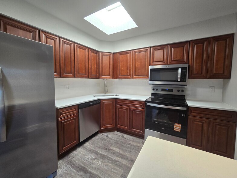 Kitchen - 11315 Calico Dr