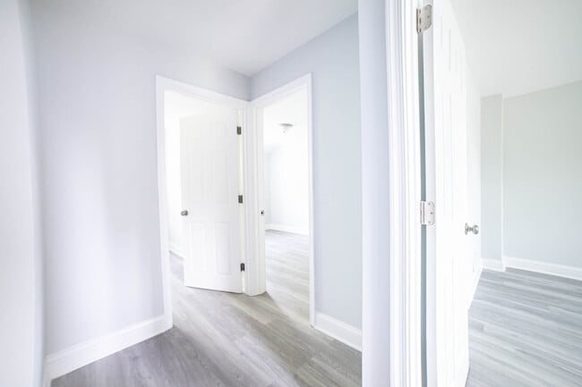 Building Photo - 7475 School Ave