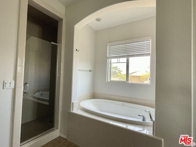 Building Photo - 8776 Soothing Ct