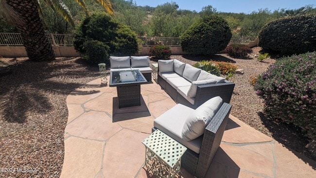 Building Photo - 38162 S Desert Bluff Dr
