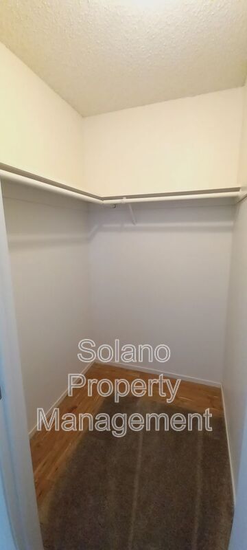 Building Photo - 3210 Mustang Cir