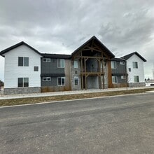 Building Photo - New 2 Bedroom 2 bathroom Teton Peak Flats Unit E 101 With Additional Storage Closet