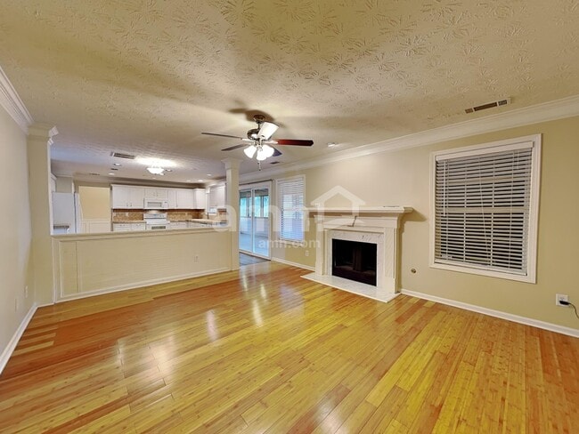 Building Photo - 2820 Wadley Ln