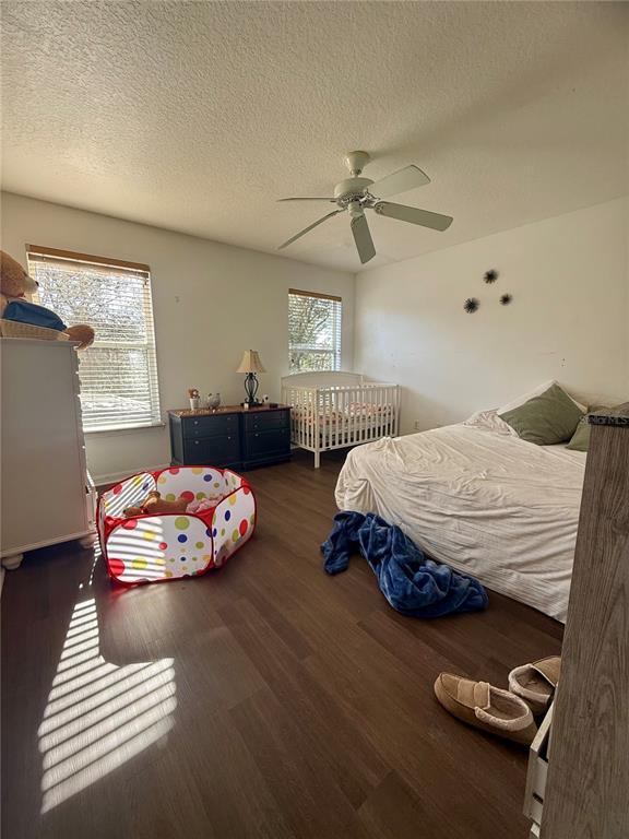 Building Photo - 1008 Royal Ridge Dr