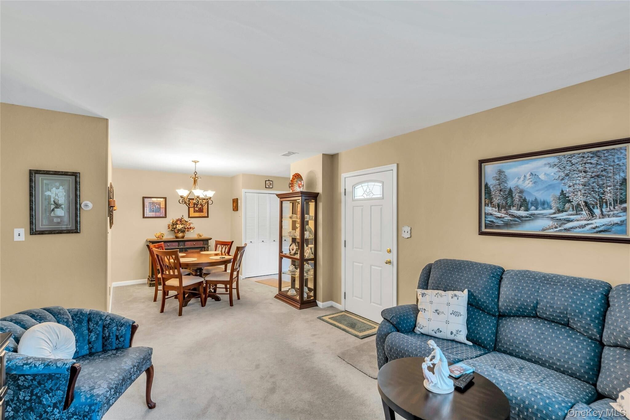 Building Photo - 283 Storm Dr