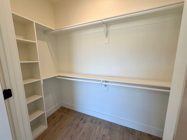 Building Photo - 509 Waggoner Ln