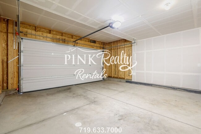 Building Photo - 8033 Buffalo Horn Dr