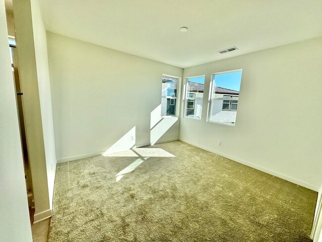 Building Photo - Brand New Townhome Overlooking Mission Valley